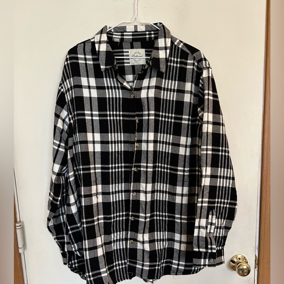 Jack’s girlfriend New York xxl black and white button up flannel - Picture 1 of 8